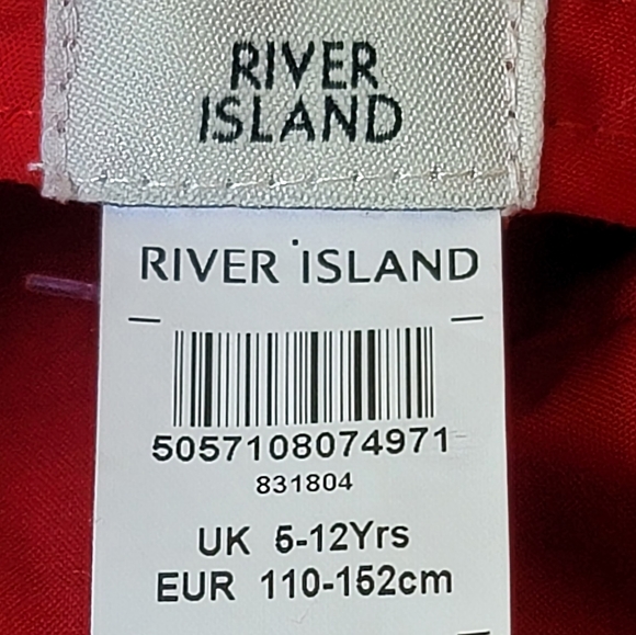 River Island Girls Red Charm Baker Boy Hat UK 5 - 12 yrs old - Picture 9 of 11